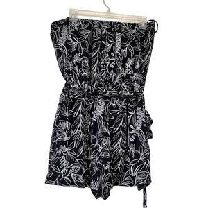 Forever 21 Women’s Black and White Drawstring Romper Sz L